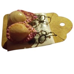 Elegant Shell Earrings with Pink Highlights